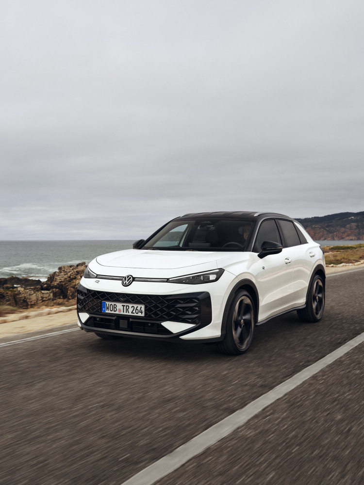 Volkswagen T-Roc 2nd gen 2025 test